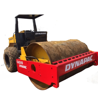 Gebruikte dynapac CA251D wegroller voor zware bouwmachines