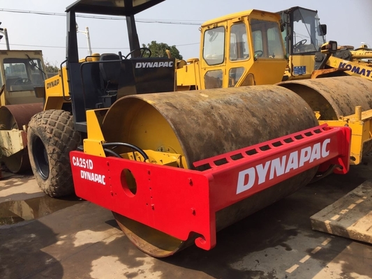 Gebruikte dynapac CA251D wegroller voor zware bouwmachines