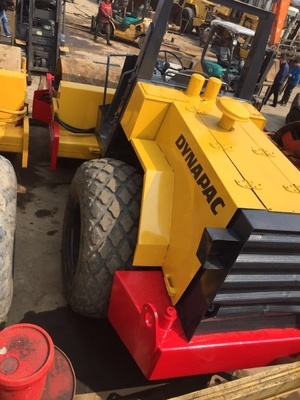 Gebruikte dynapac CA251D wegroller voor zware bouwmachines