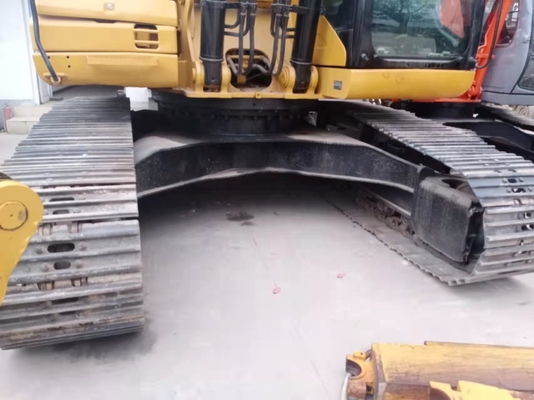 CAT 325D Gebruikte graafmachine met een emmercapaciteit van 0,8 m3 en CAT-motor in uitstekende staat