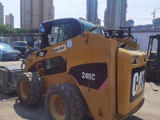 Japan Gebruikte wiellader Caterpillar 246C met YUNNEI-motor en originele verf