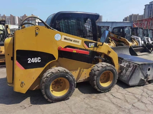 Japan Gebruikte wiellader Caterpillar 246C met YUNNEI-motor en originele verf