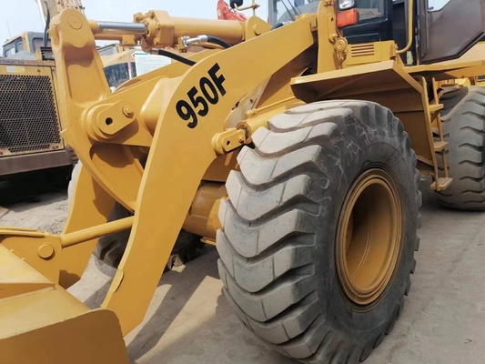 CAT 950F Tweedehands laadmachine in goede staat met originele verf en lage werktijden