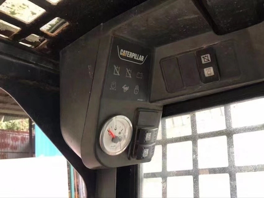 Japan Gebruikte laadmachine CAT 247b Mini Home Loader Gemakkelijk te bedienen Tweedehands Caterpillar 247b