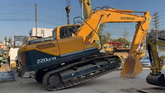 Original Paint Hyundai 220LC-9S graafmachine met 96 kW motor en EPA-certificering