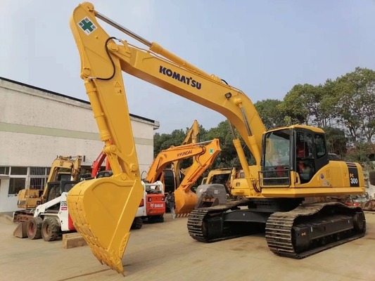 Gebruikte Komatsu PC300 kruipmachine met laag brandstofverbruik en lage uitstoot