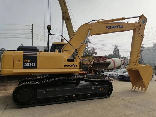 Gebruikte Komatsu PC300 kruipmachine met laag brandstofverbruik en lage uitstoot