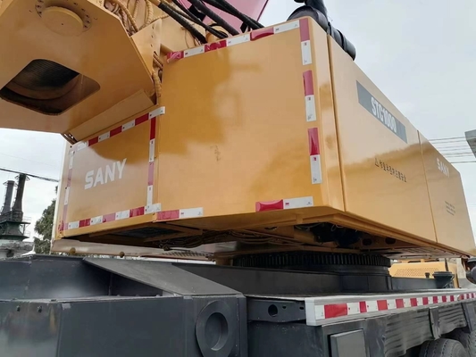 100 ton SANY STC1000 kruipkraan met originele verf en EPA-motor in goede staat