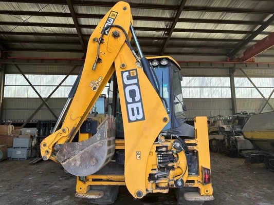 Laag werktijd JCB 3CX boormachine met originele Britse motor met bewegende wielen