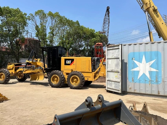Geel CAT 140H Grader met 30KN opwindende kracht Originele Japanse bouwmachine