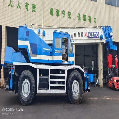 Kato kraan KR-450V 45 ton kraan met originele kleur en korte werktijden