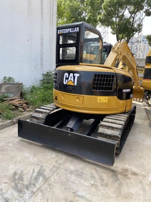 Gebruikte CAT305 mini graafmachine met 0,8 TON bedrijfsgewicht en hydraulisch systeem
