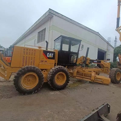 Gebruikte CAT140H motorgrader met wegbanden en Cummins motor in goede staat