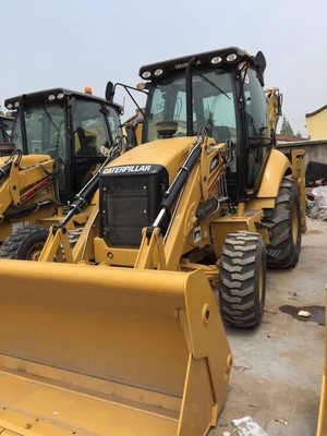 CAT 430F Gebruikte laadmachine met een emmercapaciteit van 0,2 m3 en een lage werktijd