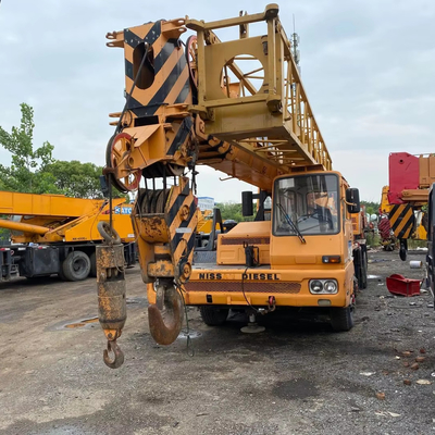 TADANO kraanhefmachine in Shanghai Max. hefbelasting 50TON