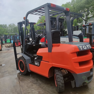 3000 KG Jaar 2023 TOYOTA Japan Made FDZN30 3 TON Vorklift Diesel Palet Lifting Truck