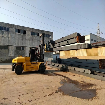 Eenvoudige bediening Gebruikte KOMATSU vorklift in originele kleur voor ongeëvenaarde kostenprestaties