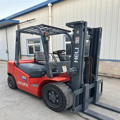 3000 KG GEBRUIKT Vorklift CPCD 30 3 ton Constructie-machines voor heli in goede staat