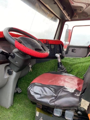 Hydraulische cilinder Liyuan gebruikte dumper HOWO 375 in originele verf uit Japan
