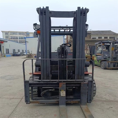 LINDE 2,5 TON bouwmachine voor het tillen van voertuigen met een laag werkurengewicht 2500 kg