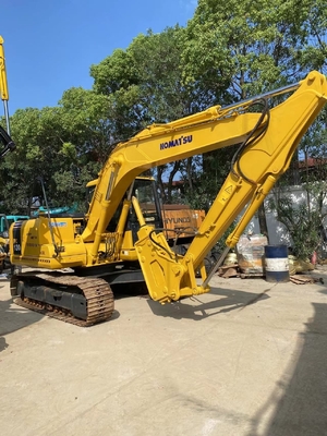 Tweedehands 13ton KomatsuPc130 graafmachine met lage werktijden en 3M3 emmercapaciteit