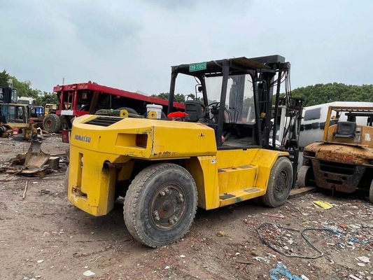 Zware apparatuur KOMATSU Forklift FD160 met een capaciteit van 16 ton in uitstekende arbeidsomstandigheden