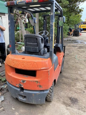 Gebruikte Diesel Power Toyota FD15 Mini Vorklift Truck Uitstekende werkomstandigheden 1,5 Ton