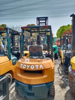 TOYOTA FD25 Vorklift Diesel Pallet Lifting Truck voor voedingsmiddelen en dranken binnen uw budget
