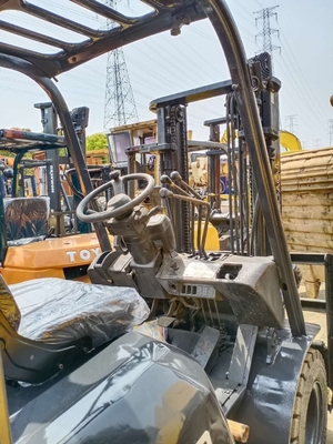 TOYOTA FD25 Vorklift Diesel Pallet Lifting Truck voor voedingsmiddelen en dranken binnen uw budget