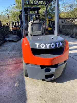 3 ton TOYOTA FD30 Diesel vorkheftruck met hydraulische opheffing in uitstekende staat