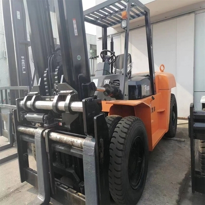 Gebruikte Hangzhou R100 10 ton vorkheftruck voor eenvoudige bediening op de markt van Shanghai