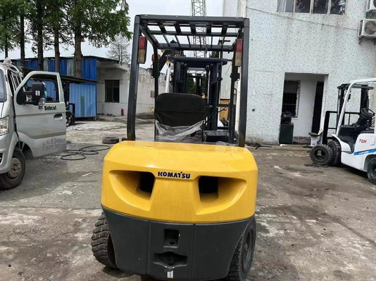 Gebruikte KOMATSU FD30 vorklift container palletheftruck in goede staat in 2023