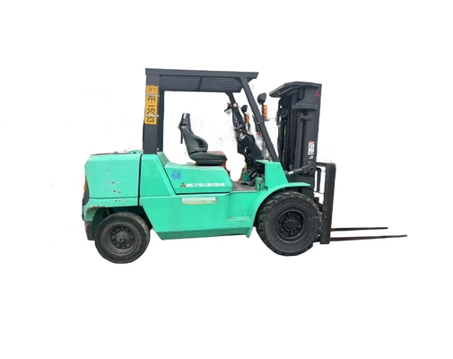 Gebruikte Mitsubishi FD40 Diesel vorklift met maximaal 4 ton.