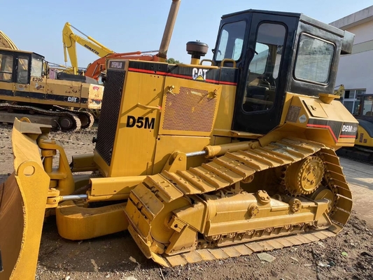 CAT D5M Bulldozer met CAT Hydraulische Pomp Korte werktijden Originele Japanse Crawler