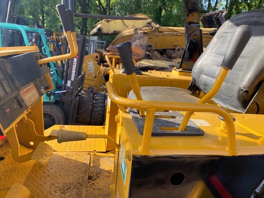 Tweedehands bulldozer CAT D4C gebruikte kruiper 60 kW origineel Japanse bouwmachines