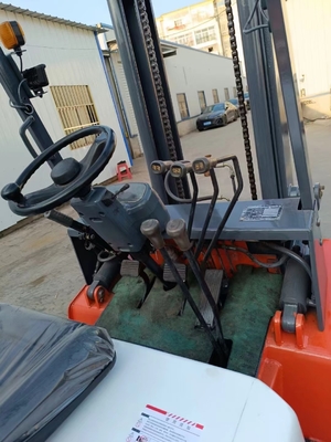 Originele kleur 3 ton tweedehands HELI CPCD30 Diesel vorkheftruck in perfecte staat