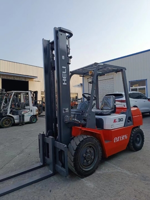 Originele kleur 3 ton tweedehands HELI CPCD30 Diesel vorkheftruck in perfecte staat