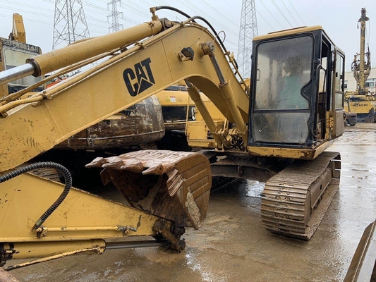 CAT E120B Tweedehands graafmachines Graver met hydraulische klep CAT en gele zwarte kleur