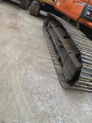 Hitachi EX200-5 Digger in goede staat 19 ton Werkkracht 0-2000 werkuren