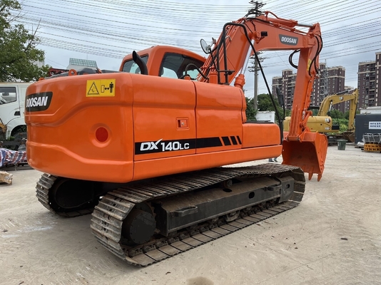Beste DOOSAN DX140LC Hydraulische graafmachine met lage werktijden en goede prestaties