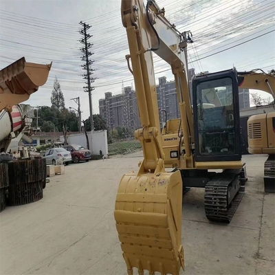 7 ton Tweedehands Komatsu pc70 graafmachine met een emmercapaciteit van 0,39 m3 in Japan