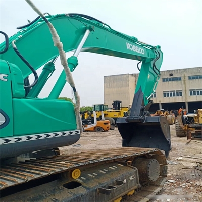 Bekostigbare Kobelco SK 210 tweedehands graafmachine voor de bouw