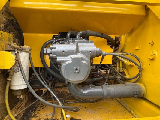 Gebruikte Komatsu PC200-6 graafmachine met geavanceerd hydraulisch systeem 19400 kg machinegewicht