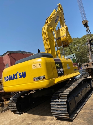 Gebruikte graafmachine Komatsu PC300-7 30 ton met lage werktijden tegen betaalbare prijs