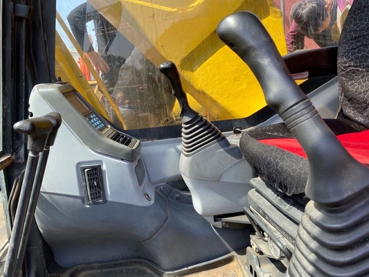 Gebruikte graafmachine Komatsu PC300-7 30 ton met lage werktijden tegen betaalbare prijs