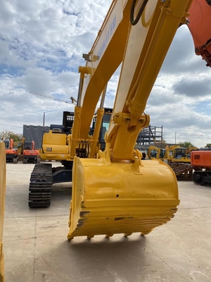 Tweedehands KOMATSU PC400-7 graafmachine met geavanceerd hydraulisch systeem en 400 kW motor