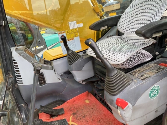 Tweedehands KOMATSU PC400-7 graafmachine met geavanceerd hydraulisch systeem en 400 kW motor