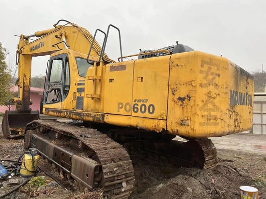 Gebruikte KOMATSU PC600 graafmachine in uitstekende staat met weinig werktijden