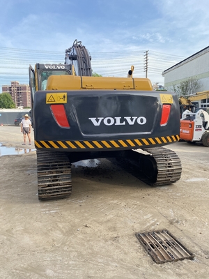 Oorspronkelijke Zweedse VOLVO 210B Graafmachine met een emmercapaciteit van 0,9 m3