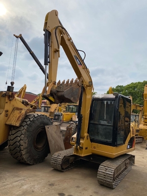 Tweedehands graafmachine Cat 306 met een capaciteit van 0,22 m3 in goede staat